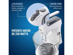 Batidora de mano y pedestal Oster® blanca con acción giratoria única FPSTHS3611