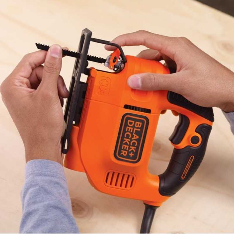 sierra-caladora-550w-70mm-black-decker-ks701pek-b2 -4-.jpg
